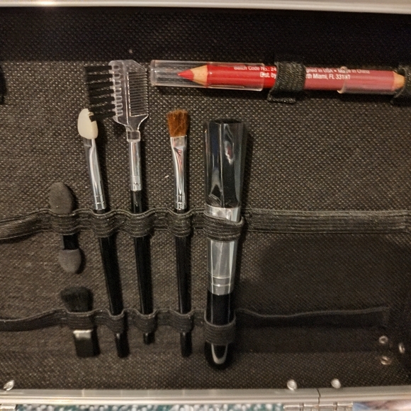 NWT! Makeup Case (FULL) - Picture 2 of 16